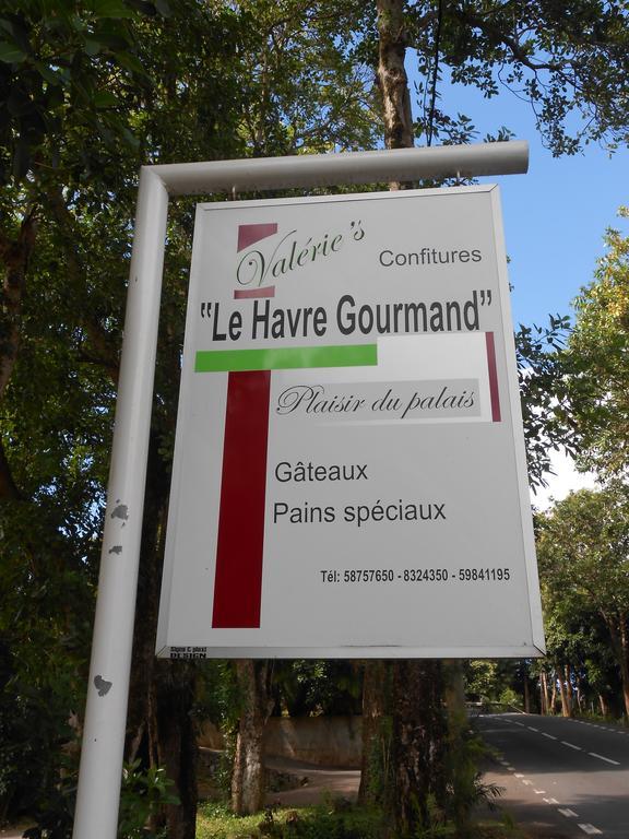 Ferienwohnung Le Havre Gourmand Latanier Exterior foto